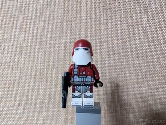 Lego Star Wars 75413 Juggernaut Republiky a figurky - 2