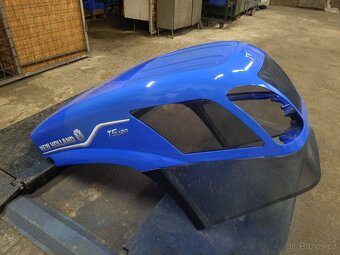 Kapota New Holland - 2