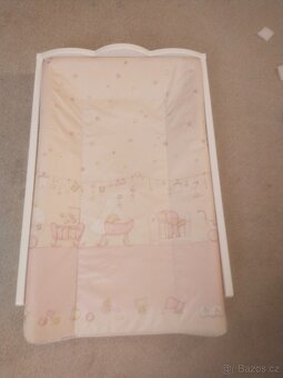 Přebalovací pult s podložkou - 2