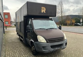 Iveco Daily 40C15 3,0 107 kW - čelo - 2