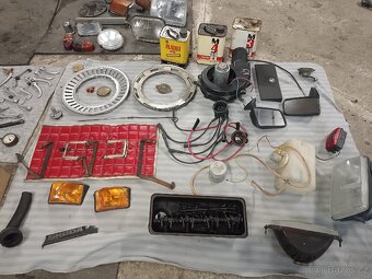 Staré náhradní díly - 2