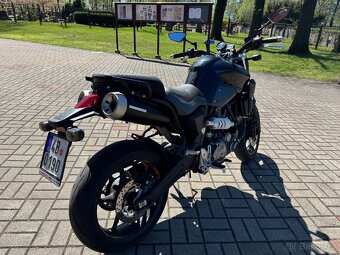 Yamaha MT-03 - 2