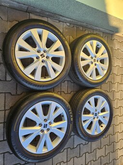 5x100 17 6,5J ET48 orig. Seat Arona vč. let. pneu 205 55 17 - 2