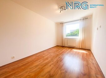 Prodej bytu 2+kk s garážovým stáním, 73 m2, Dolní Břežany - 2