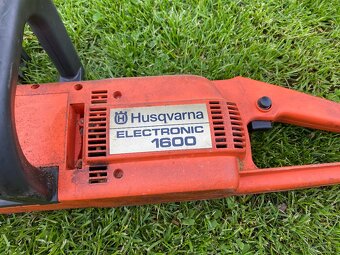 elektrická pila stará motorová pila torzo Husqvarna - 2