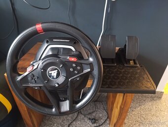 Volant Thrutshmaster T128 - 2