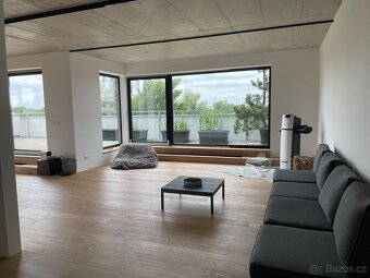 Prodej novostavby bytu 3+kk, CP. 163,6 m2 s terasou, garážov - 2