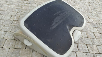 Podnožka ke kancelářské židli Kensington SoleMate Plus - 2