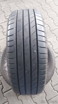 Prodám 2 x letní pneu Kumho 205/60/16 - 2