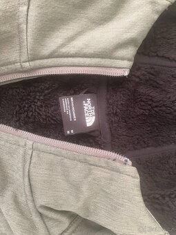 Prodám Softshellovou bundu Northface velikost M - 2