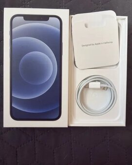 iPhone 12 (64 GB, černá) - 2