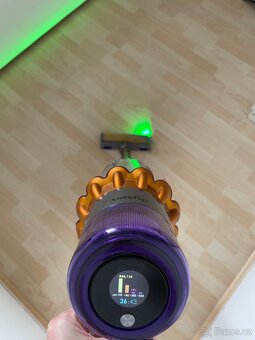 Dyson V15 Detect Absolute - 2