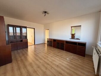 Slunný byt 3+1 s lodžií a garáží, 68 m², Stiborova, Olomouc - 2