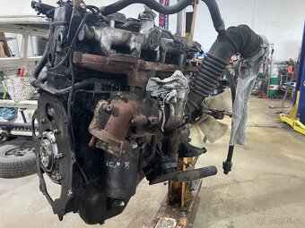 4m40 - 2