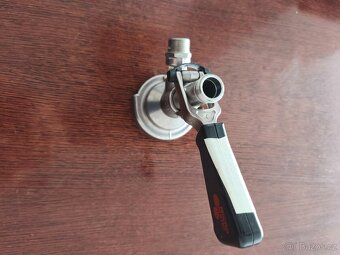 Narážecí hlava - 2