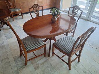 KVALITNÍ DŘEVĚNÝ ROZKLÁDACÍ STŮL + 4 ŽIDLE VELMI DRAHÝ MODEL - 2
