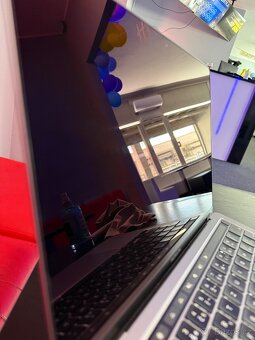 MacBook Pro 2020 - 2