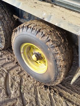 Sběraci vuz MV 3047 - 2