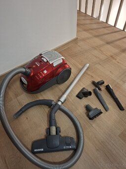 Vysavač Hoover - 2