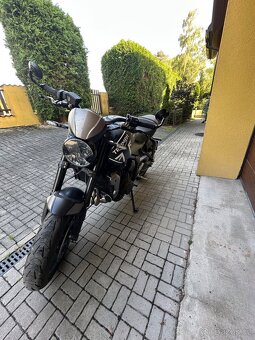 Triumph Trident 660 - 2