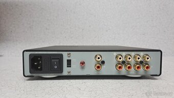 Sluchátkový zesilovač NuForce HAP-100 - 2