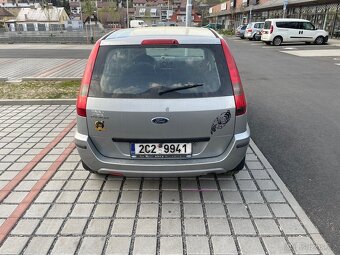 Ford Fusion - 2