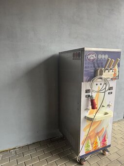 Zmrzlinový stroj - 2