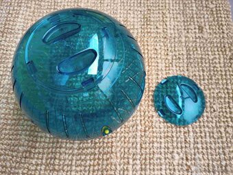 Běhací plastová koule Runner Ball Savic 25 cm - 2