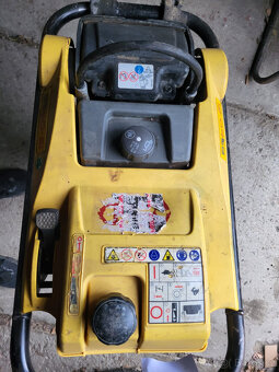 Vibrační pěch Wacker BS60-2i váha 80 Kg - 2
