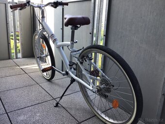 Dívčí jízdní kolo 24” Btwin, skvělý stav, elegantní design - 2