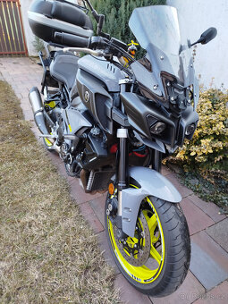Yamaha MT 10 - 2