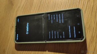 Samsung Galaxy Z Flip 3 5G - 2