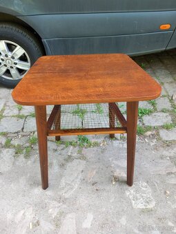 Retro TV stolek otočný - 2