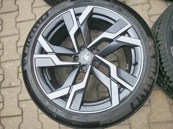 Prodám alu 5x112 R20 Sagitarius s pneu 235/45/20 Michelin - 2