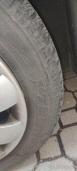 Zimní pneumatiky včetně plechových disků - 2