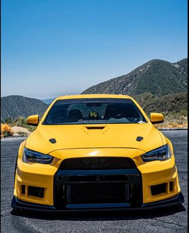 Mitsubishi Lancer Evo Varis V2 přední narazník - 2