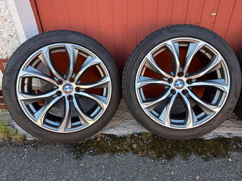 Kola BMW se zánovními pneu 275/40 R20 - 2