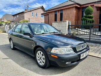 VOLVO S40 Sedan 2.0T 121KW 2000 / KLIMATIZACE / NOVÁ STK - 2