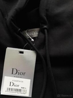 Nová teplakova souprava Dior - 2