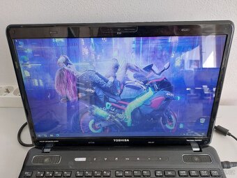 Toshiba i3 4x2.27 GHz, 4 GB RAM, 256 GB SSD, windows 10 - 2