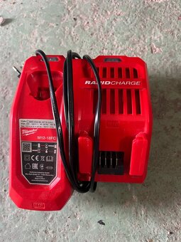 Prodám aku vrtačku Milwaukee - 2