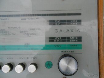Retro rádio Tesla Galaxia 440 A - 2