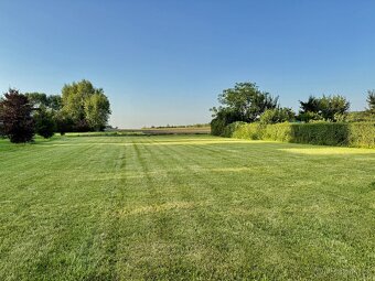 Komerční nemovitost s širokým využitím – dvě bytové jednotky - 2