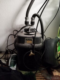 Prodám akvárium i s příslušenstvím - 2
