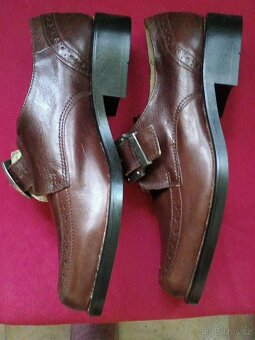 Pánské kožené vycházkové boty hnědé barvy, nové, vel. 40 - 2