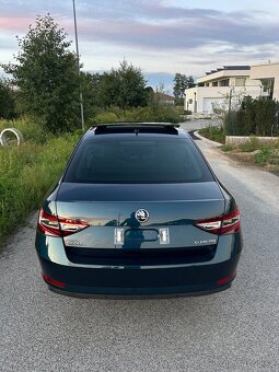 Skoda Superb 3 Dsg 2.0 tdi 110 kw - 2