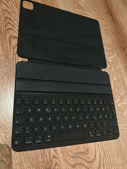 Apple Smart Keyboard Folio iPad Pro 11" a iPad Air - 2