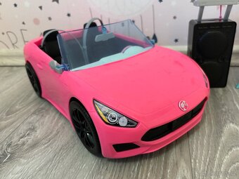 Barbie cabrio auto + bubny - 2