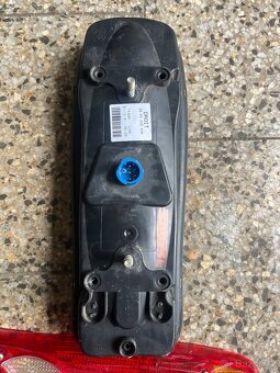 Renault Master III / 3 zadní světlo - 2