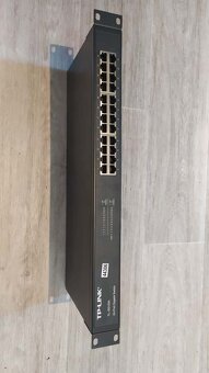 TP-Link TL-SG1024 - 2